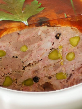 Terrine de lapin aux pistaches
