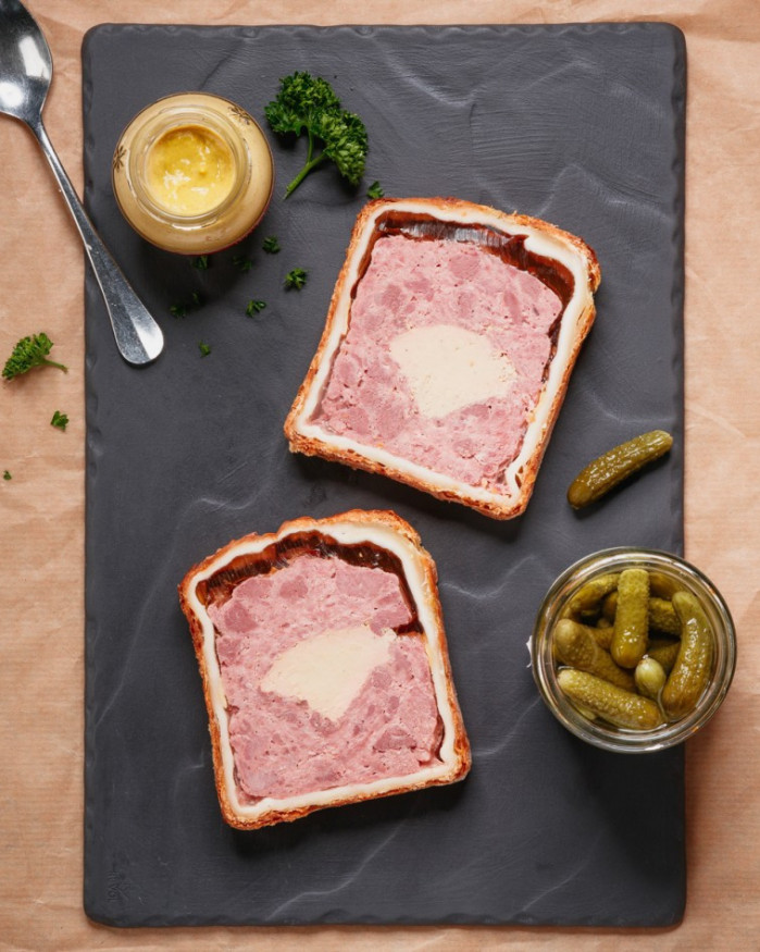 Pâté en croûte de pintade aux morilles